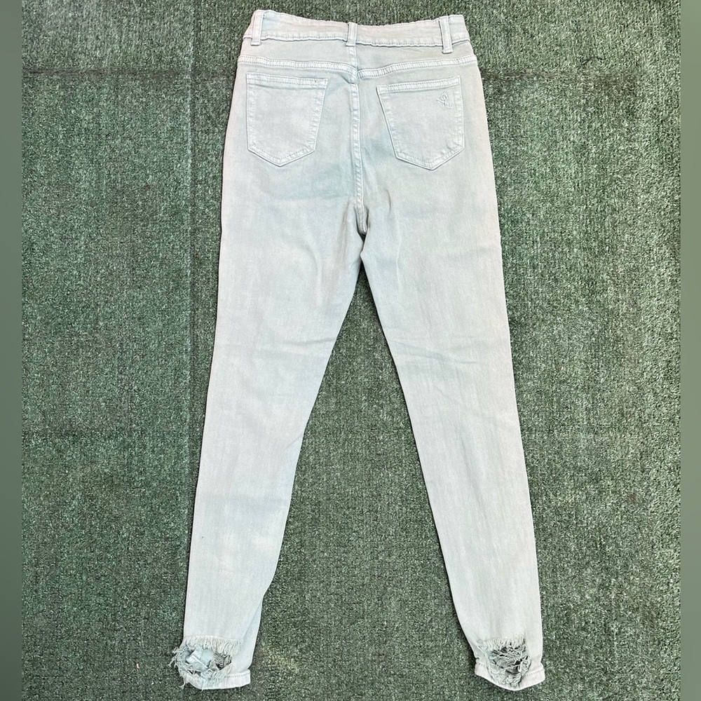 VIP jeans - Picture 3 of 3